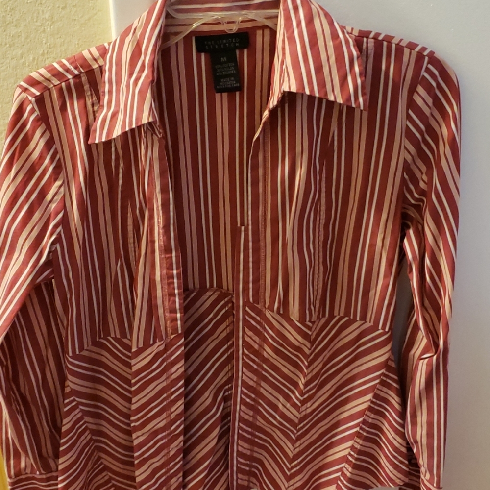 Fitted and flattering blouse
